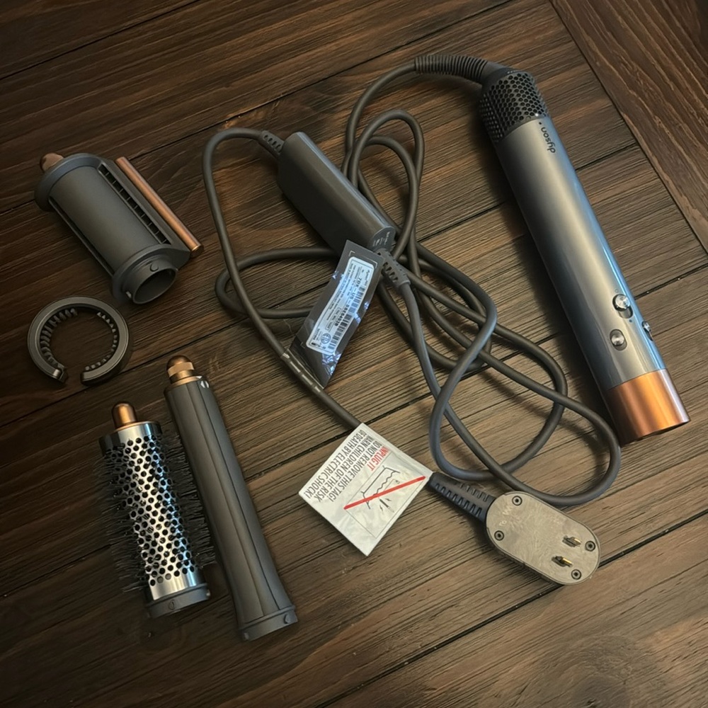 Dyson air wrap